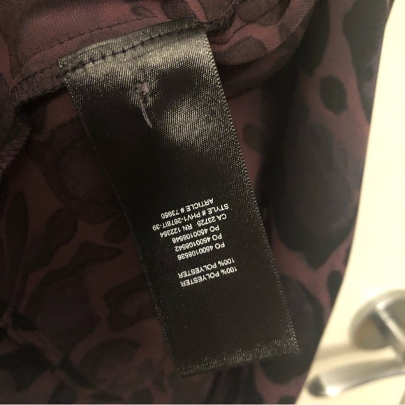 **nwot** Aritzia Babaton Sleeveless Power Blouse NWT Babaton - Picture 7 of 7